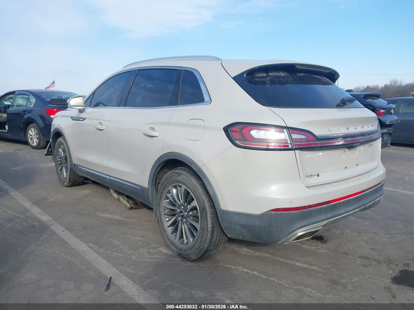 2019 Lincoln Nautilus Select
