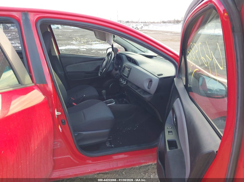 2015 Toyota Yaris Le