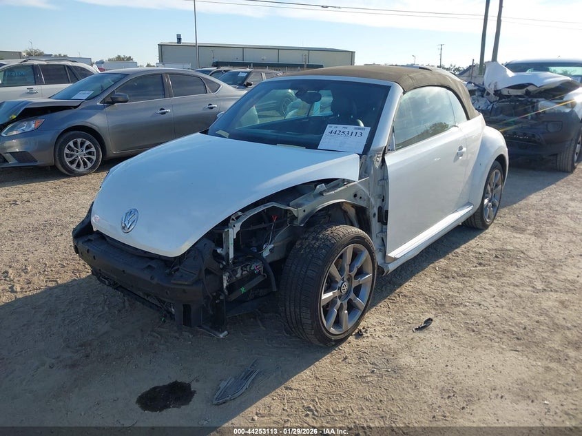 2014 Volkswagen Beetle 2.0L Tdi