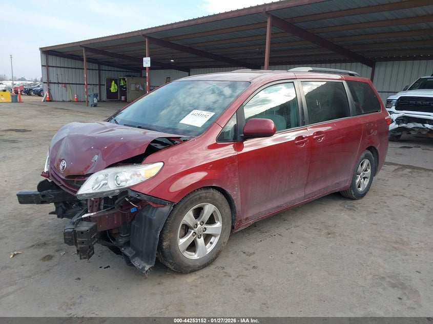 2015 Toyota Sienna Le 8 Passenger