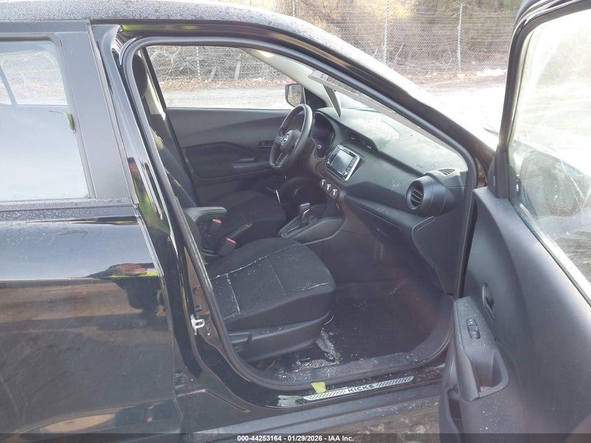 2023 Nissan Kicks S Xtronic Cvt