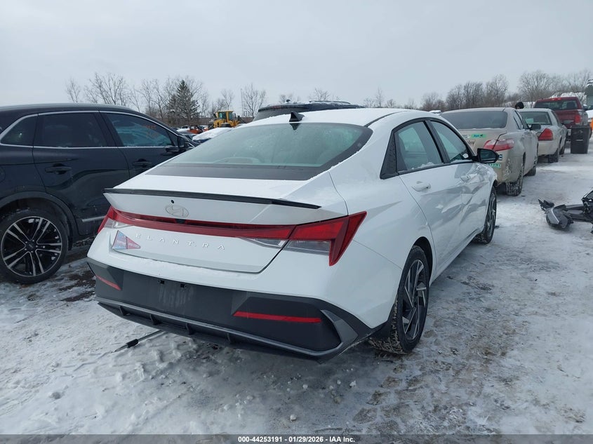 2025 Hyundai Elantra Sel Sport