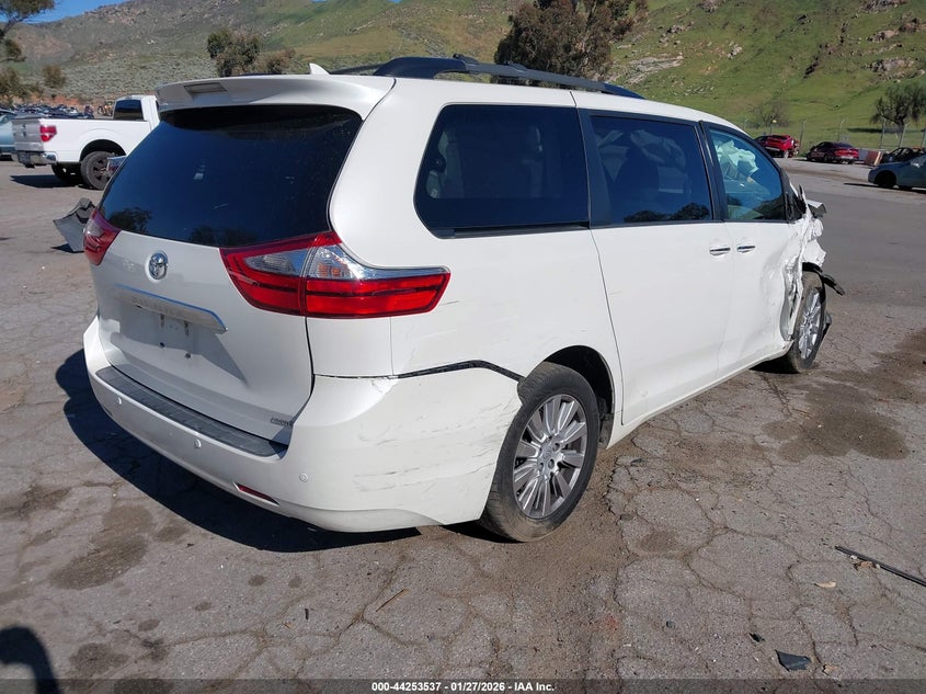 2017 Toyota Sienna Limited 7 Passenger