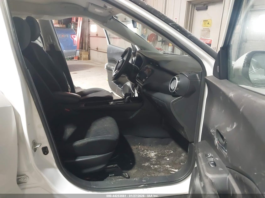 2021 Nissan Kicks Sv Xtronic Cvt