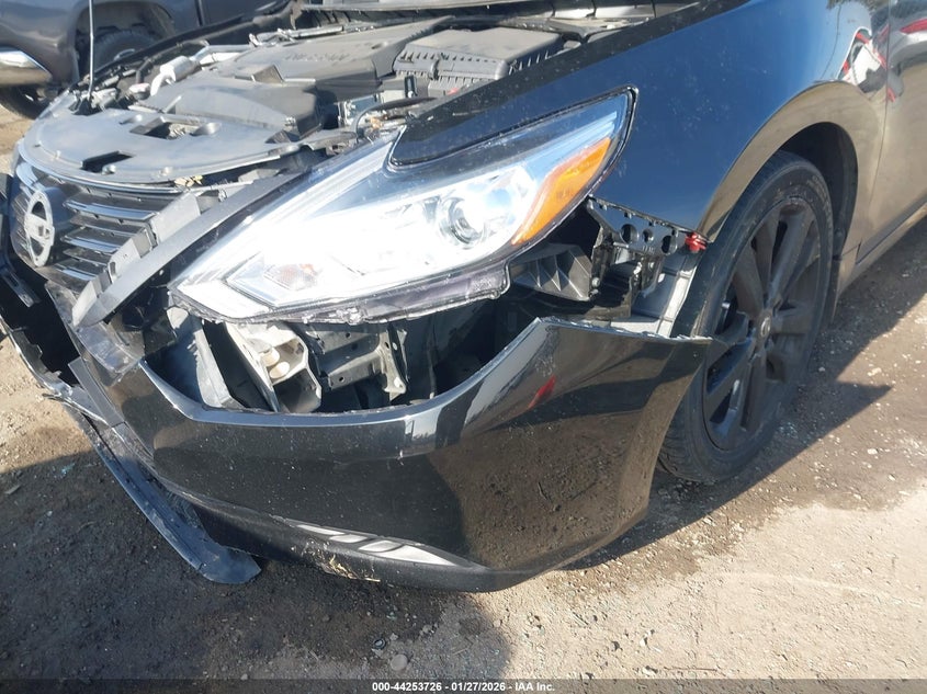VIN 1N4AL3AP5JC221690 2018 NISSAN ALTIMA 2.5 SR