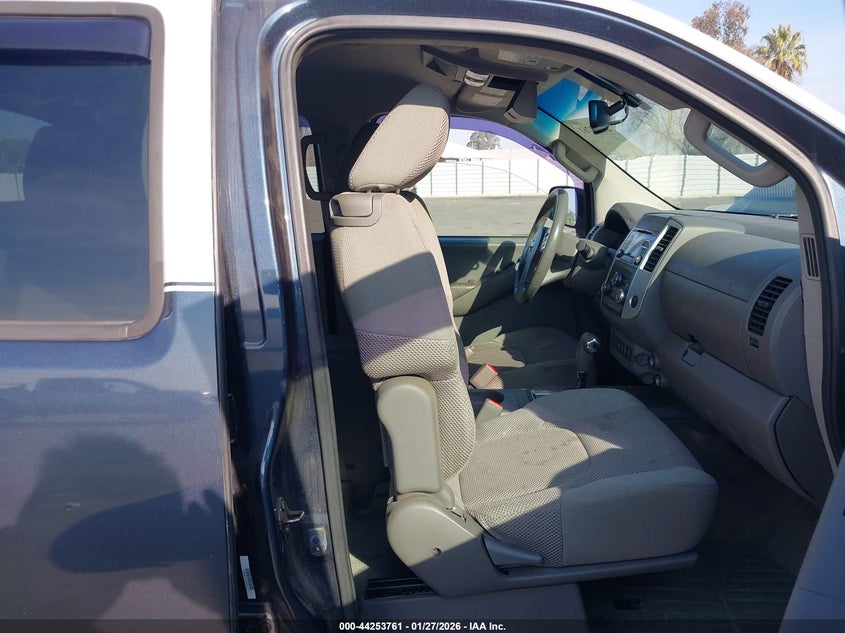 2014 Nissan Frontier Sv