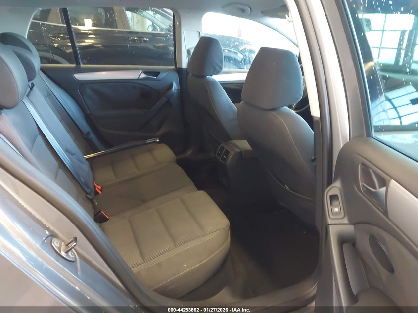 2011 Volkswagen Golf Tdi 4-Door VIN: WVWDM7AJ0BW091566 Lot: 44253862