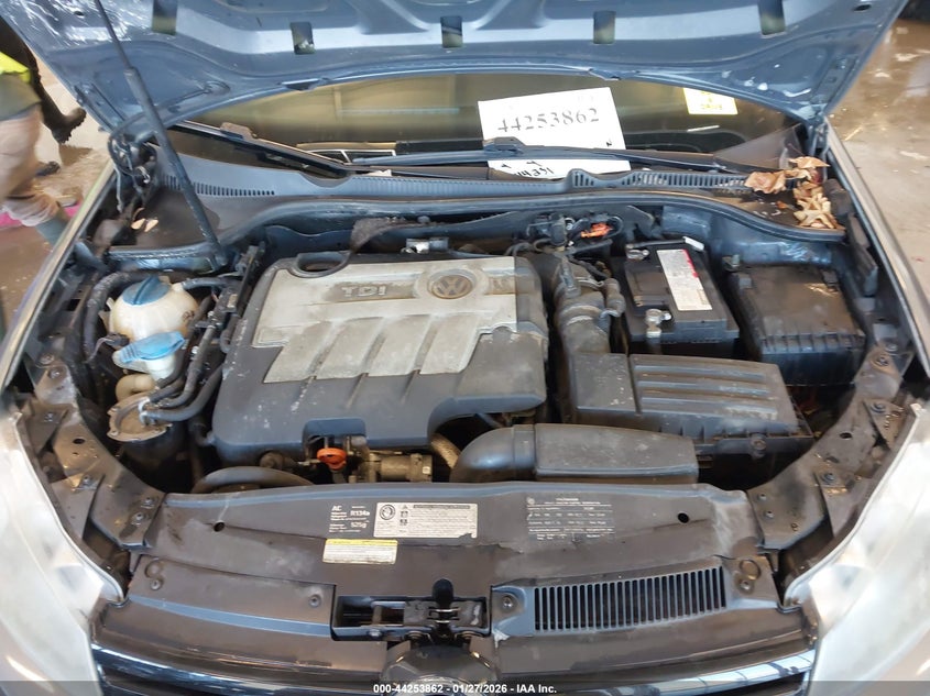 2011 Volkswagen Golf Tdi 4-Door VIN: WVWDM7AJ0BW091566 Lot: 44253862