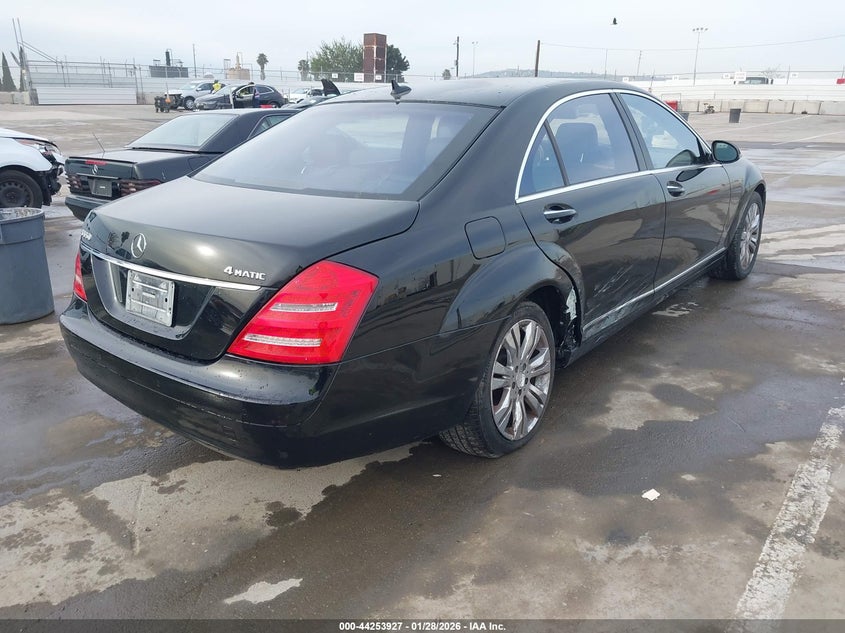 2009 Mercedes-Benz S 550 4Matic