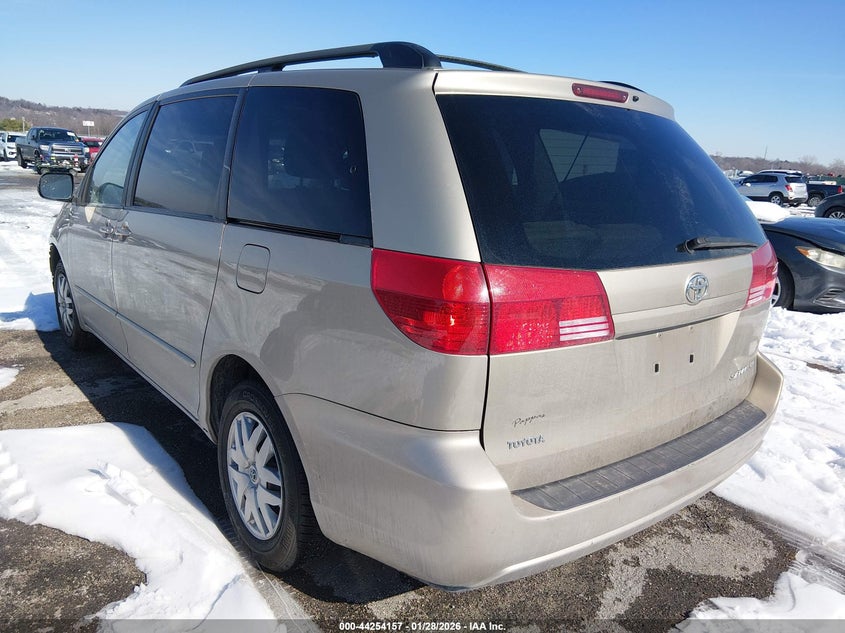 2004 Toyota Sienna Le