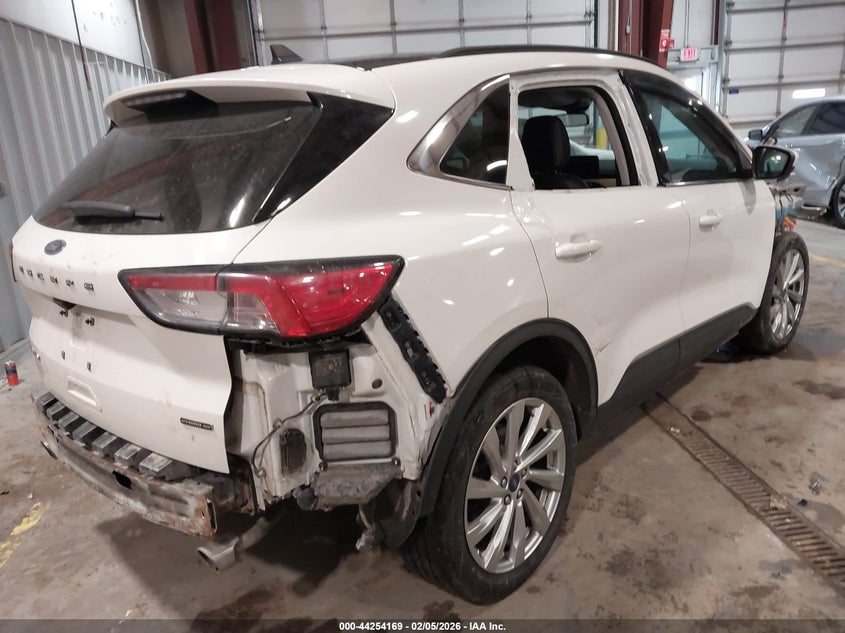 2021 Ford Escape Titanium Hybrid