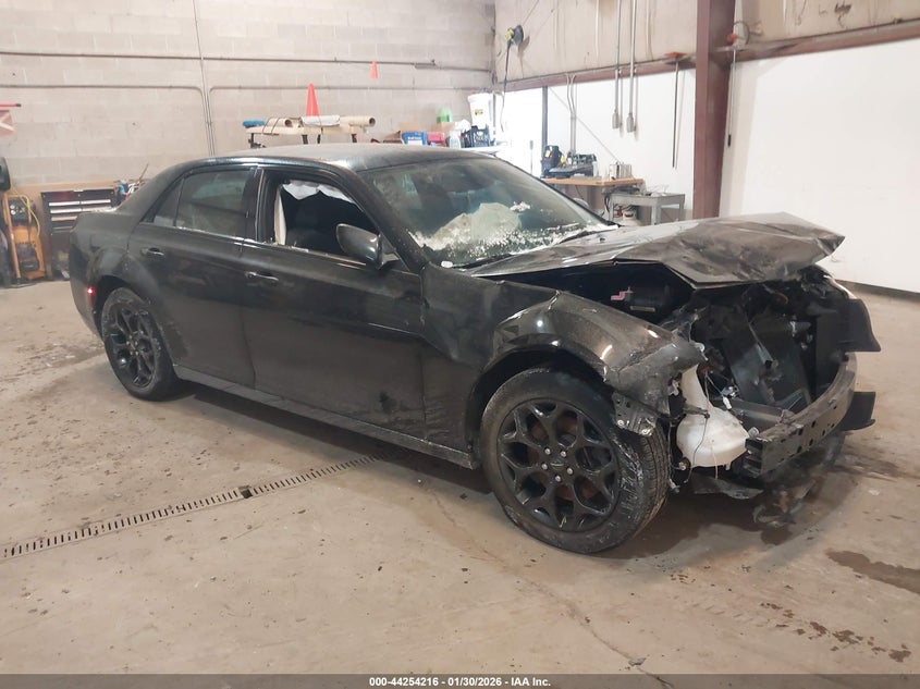 2C3CCARG0KH624846 2019 Chrysler 300 Touring Awd auction photo 1