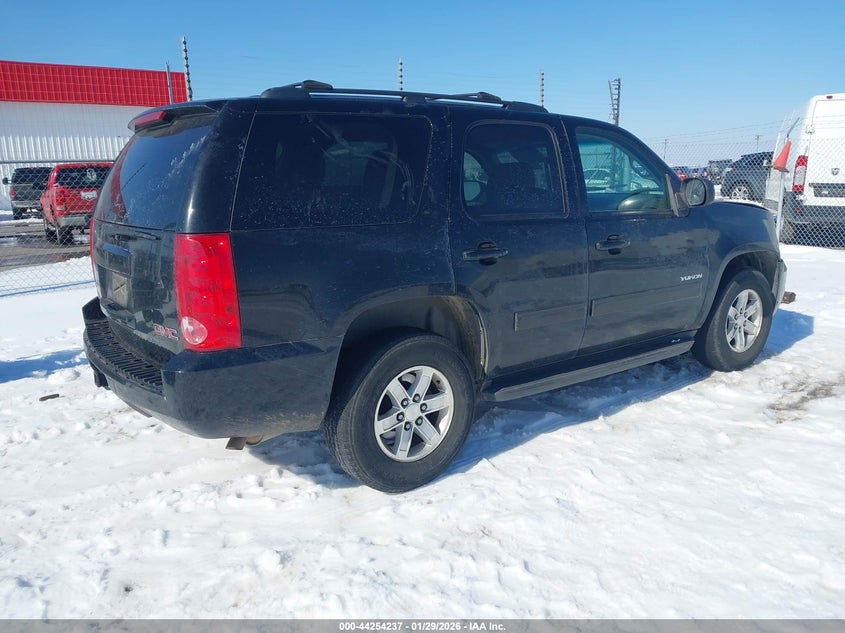 2011 GMC Yukon Sle