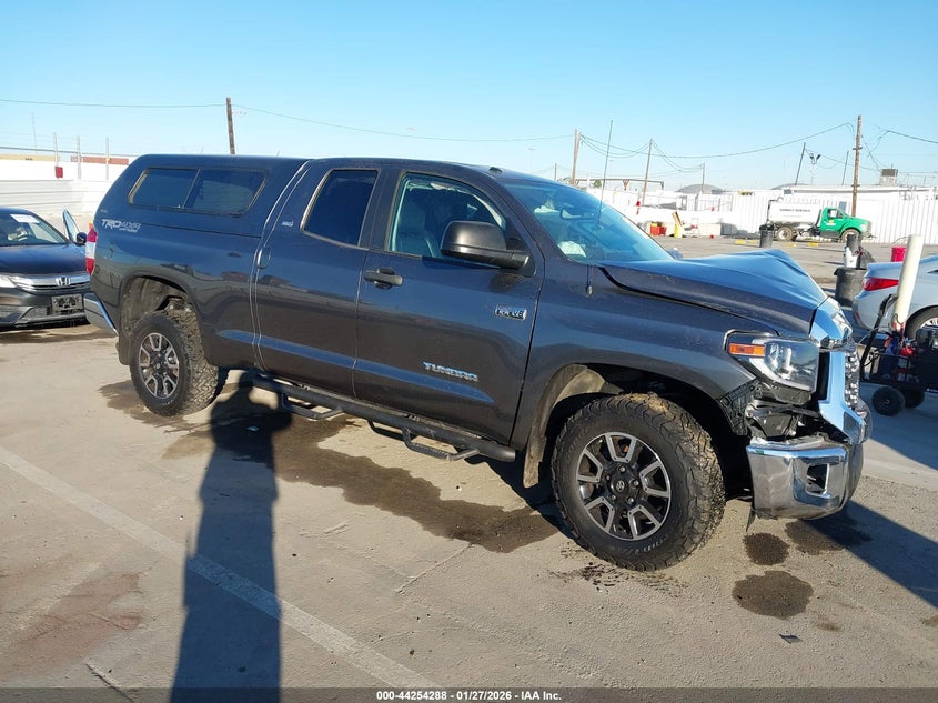 2019 Toyota Tundra Sr5 5.7L V8