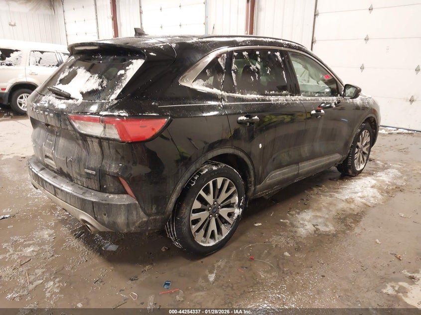 2020 Ford Escape Titanium Hybrid