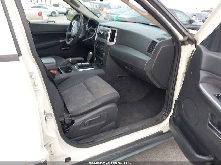 2010 Jeep Grand Cherokee Laredo