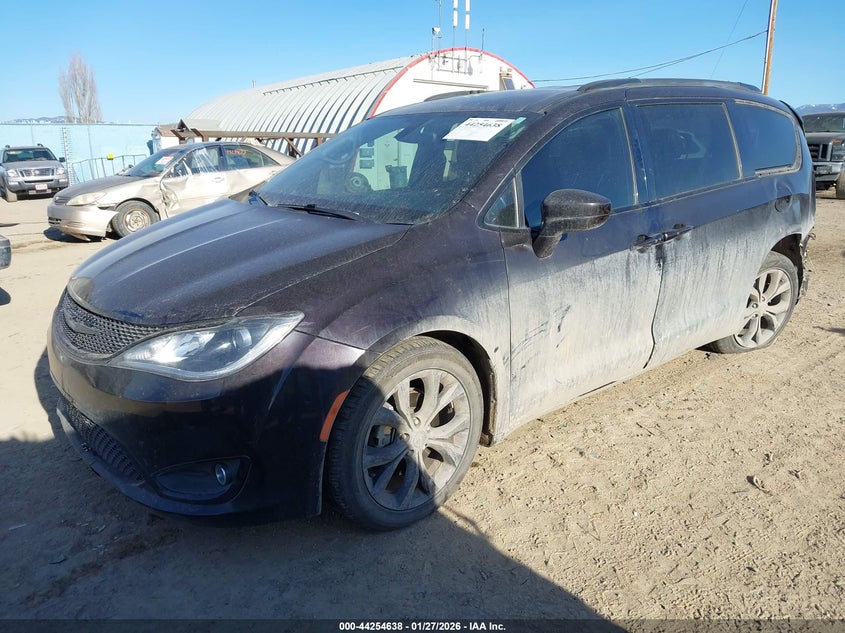 2018 Chrysler Pacifica Touring L Plus