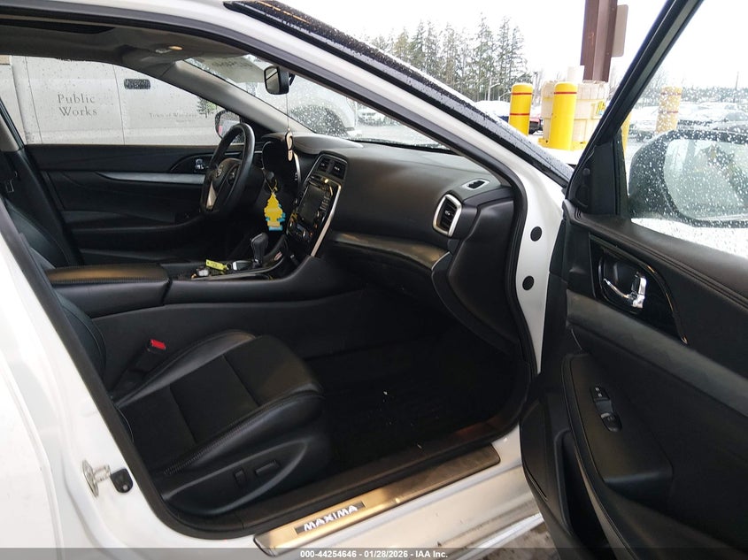2016 NISSAN MAXIMA auction photo 5