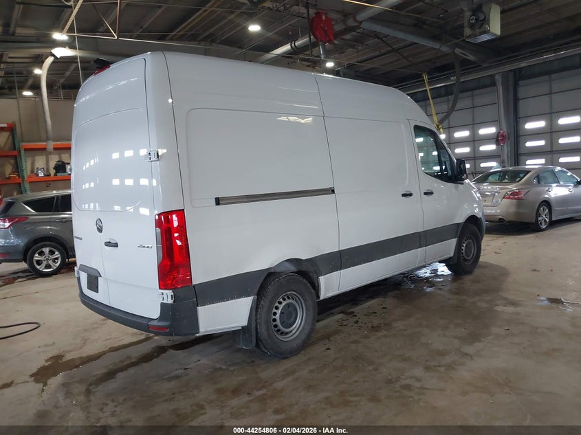 2025 Mercedes-Benz Sprinter 2500 Standard Roof 4-Cyl Diesel