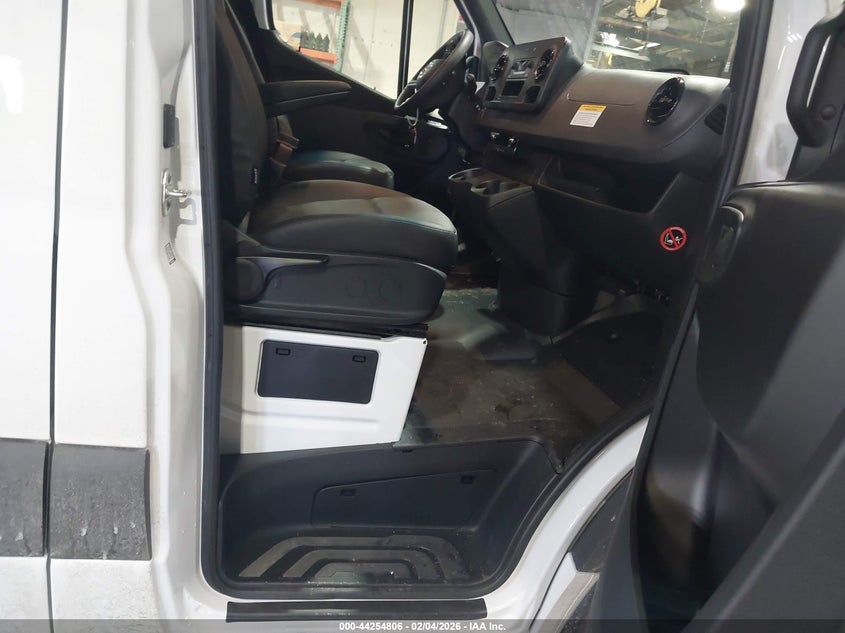 2025 Mercedes-Benz Sprinter 2500 Standard Roof 4-Cyl Diesel