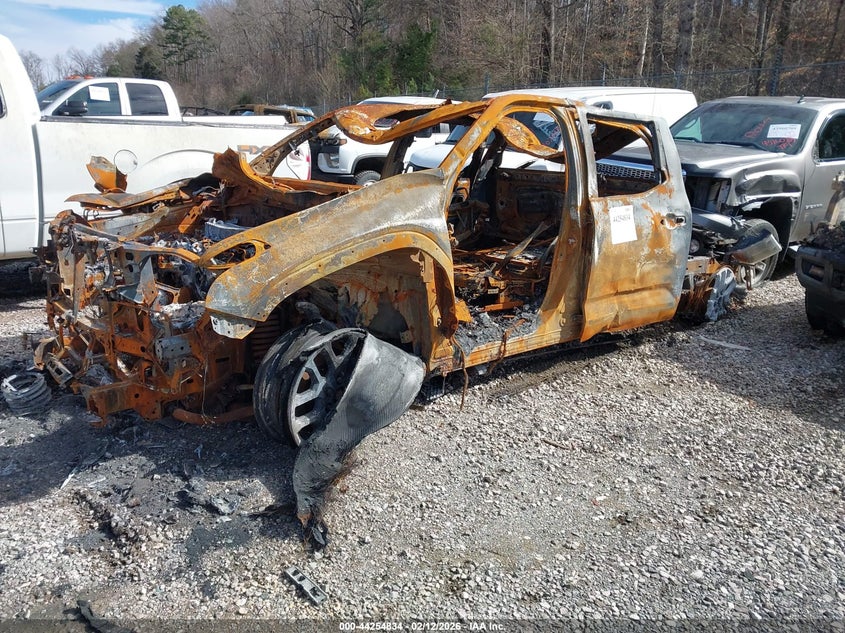 2026 Toyota Tundra Hybrid Platinum Hybrid Crewmax 5.5' Bed