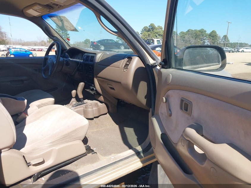 2003 Toyota Tacoma Base V6