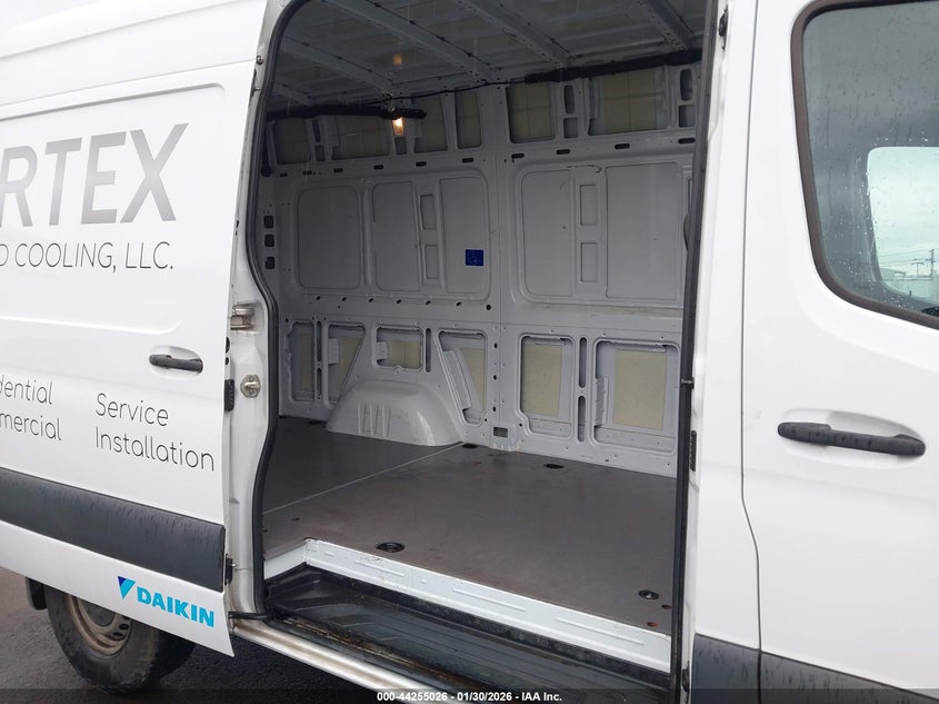 2022 Mercedes-Benz Sprinter 2500 Standard Roof I4 Diesel VIN: W1Y4DBHY6NT085262 Lot: 44255026