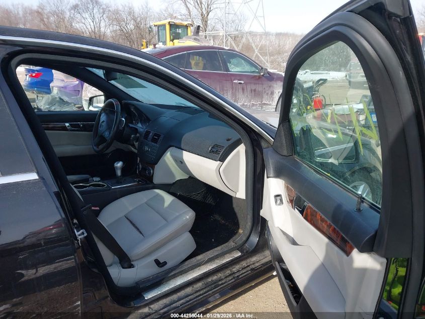 2010 Mercedes-Benz C-Class C 300 Sport/Luxury 4Matic