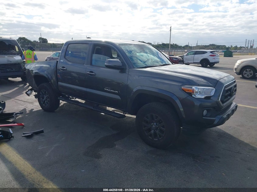 TOYOTA TACOMA SR5 V6