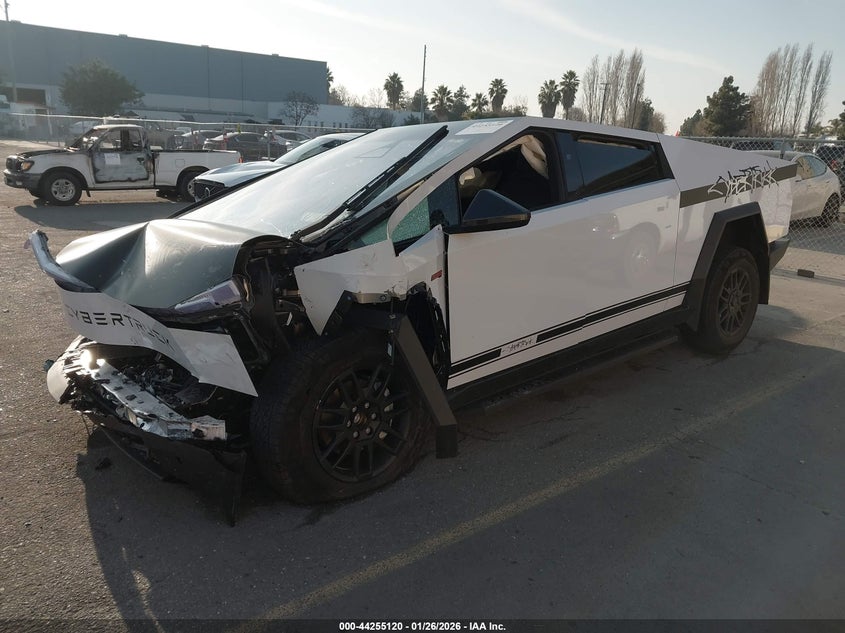 2025 TESLA CYBERTRUCK auction photo 2