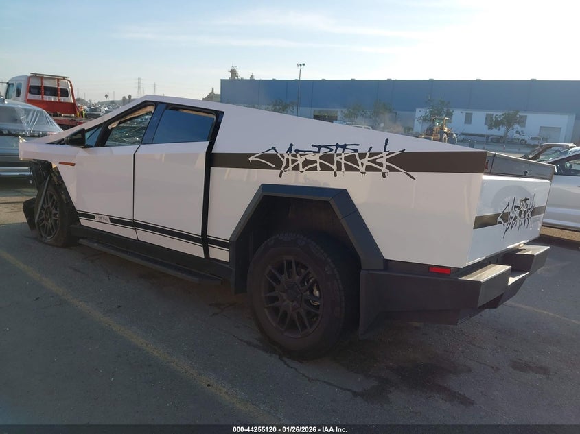 2025 TESLA CYBERTRUCK auction photo 3