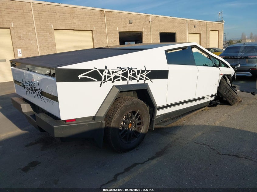 2025 TESLA CYBERTRUCK auction photo 4