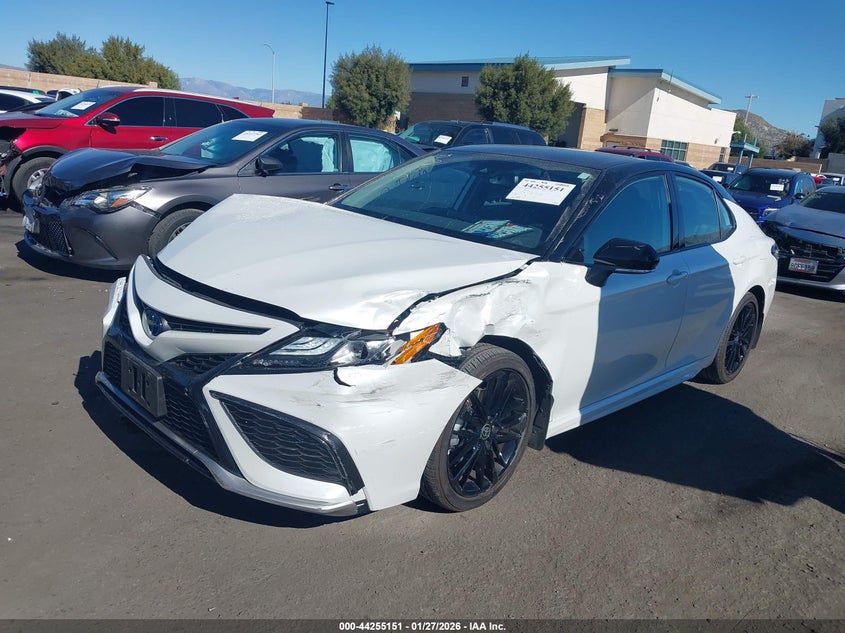 2023 Toyota Camry Xse Hybrid