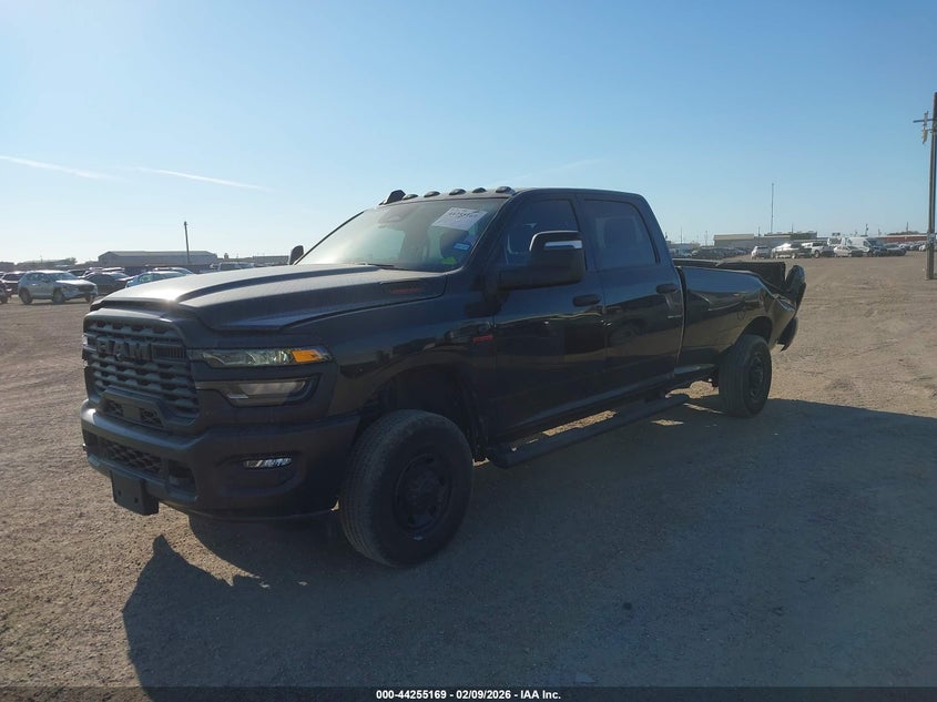 Vin: 3c6ur5hl1sg514755, lot: 44751342, ram 2500 tradesman  4x4 8' box 20252