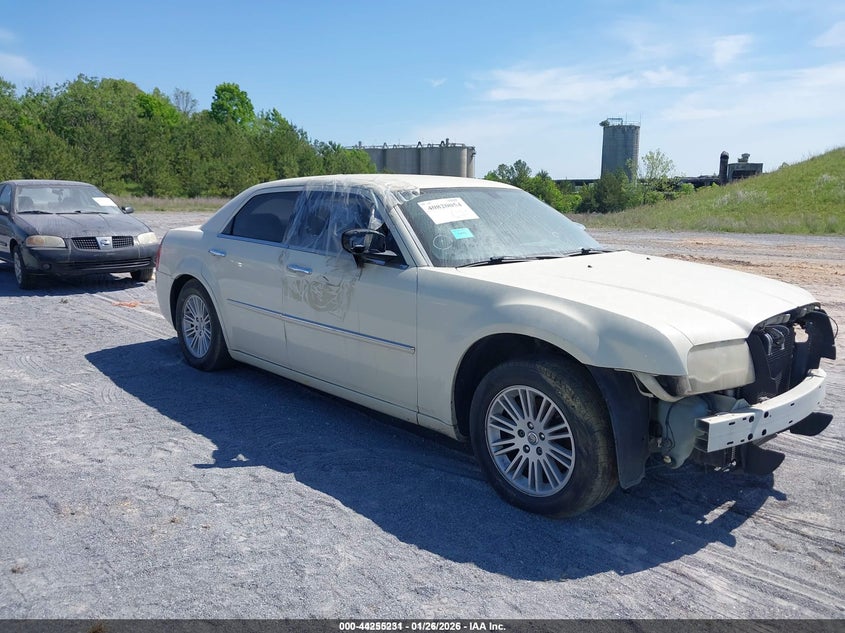 2C3CA5CVXAH246621 2010 Chrysler 300 Touring/Signature Series/Executive Series auction photo 1