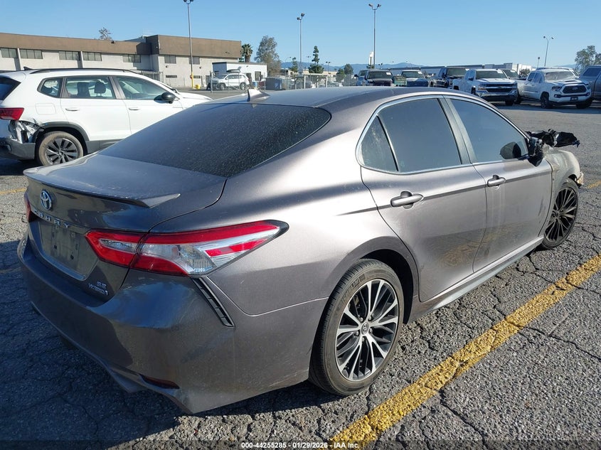 2020 Toyota Camry Se Hybrid