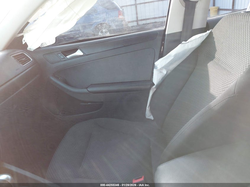 2013 Volkswagen Jetta 2.0L S