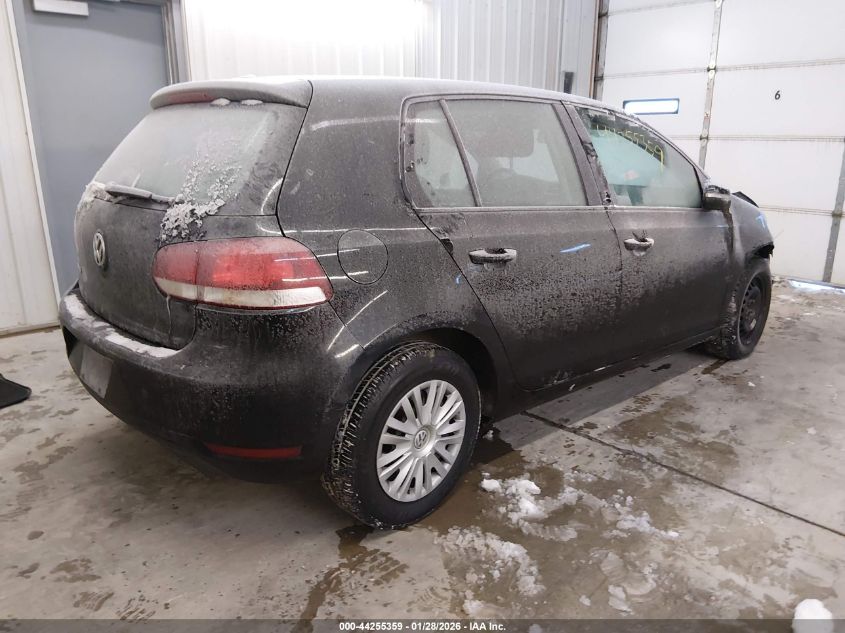 2010 Volkswagen Golf 4-Door