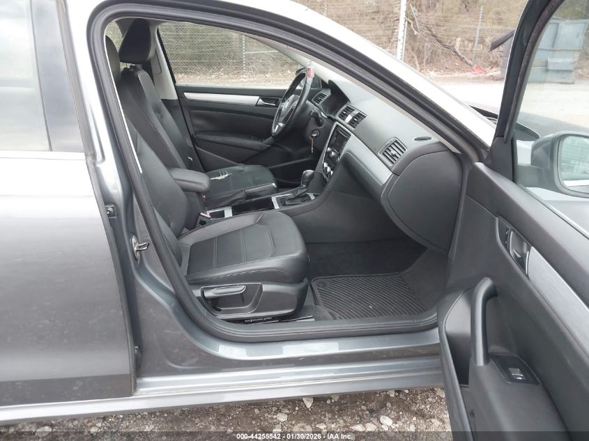 2012 Volkswagen Passat 2.5L Se