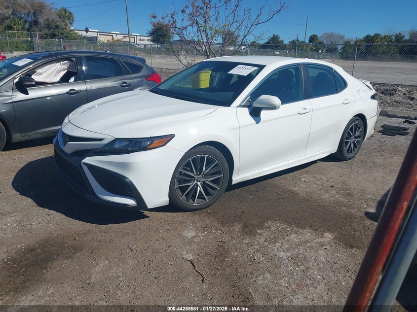 2022 Toyota Camry Se