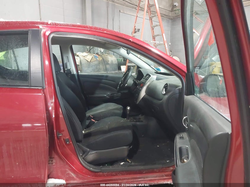 2015 Nissan Versa 1.6 Sv