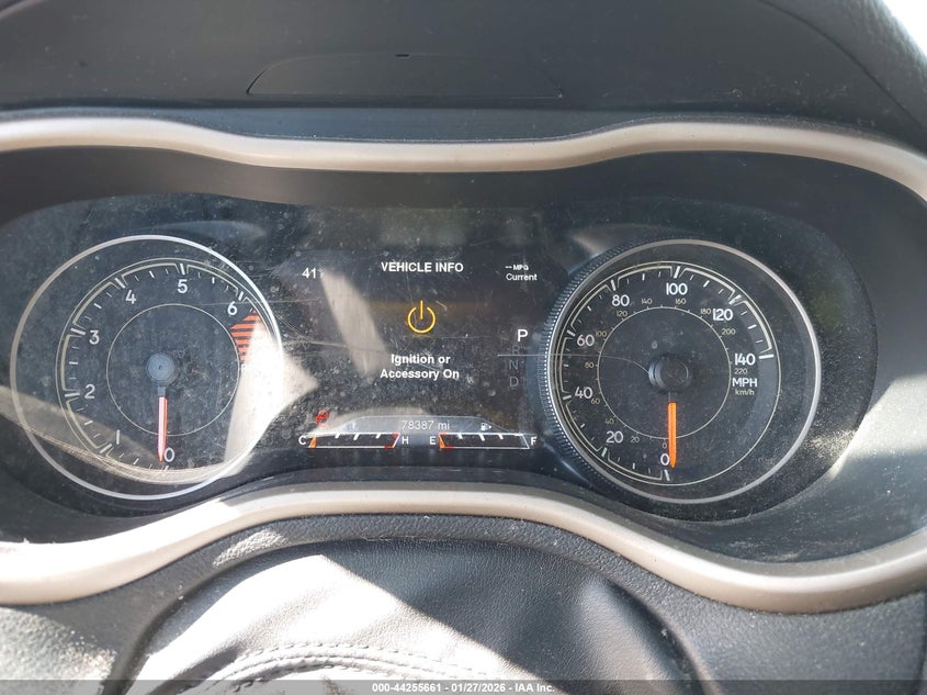 VIN 1C4PJLDB8JD620629 2018 JEEP CHEROKEE LIMITED FWD