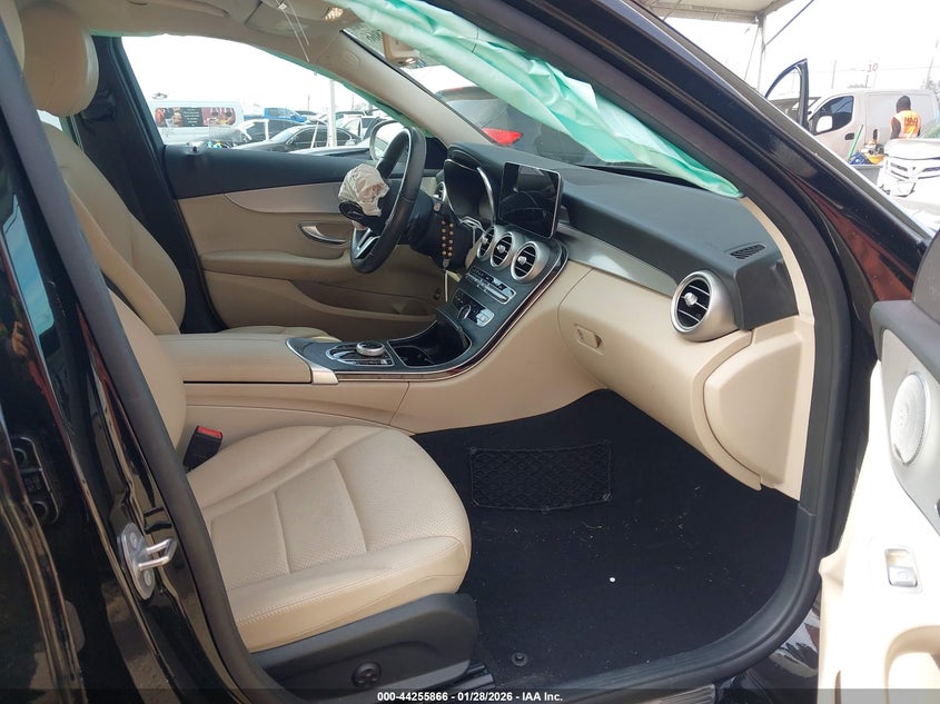 2020 Mercedes-Benz C 300