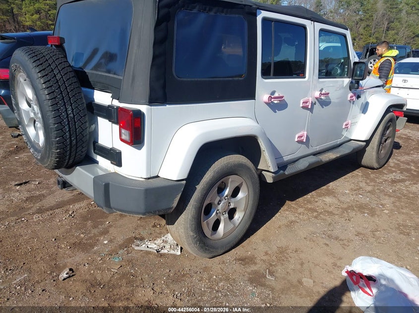 2013 Jeep Wrangler Unlimited Sahara