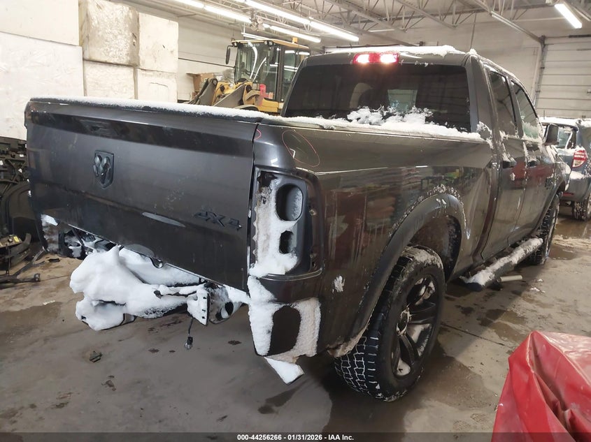 2021 Ram 1500 Classic Warlock 4X4 6'4 Box