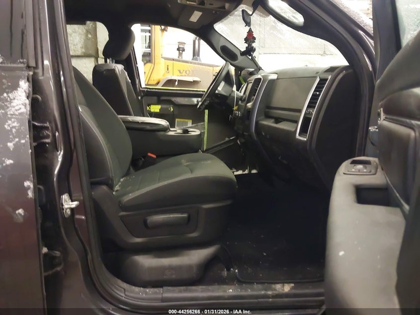 2021 Ram 1500 Classic Warlock 4X4 6'4 Box