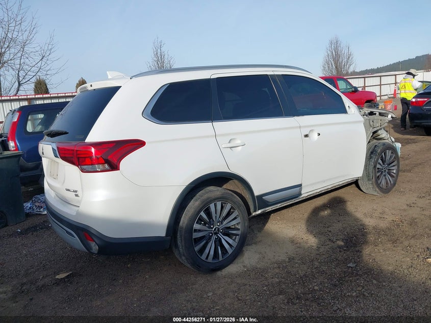 2019 Mitsubishi Outlander Sel
