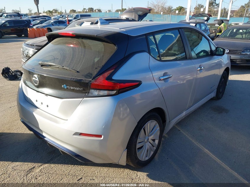 Vin: 1n4az1cp3jc310609, lot: 44752457, nissan leaf s 20184