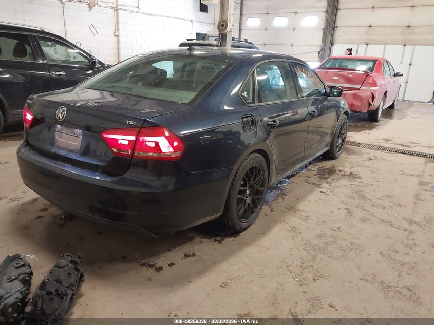 2014 Volkswagen Passat 1.8T S