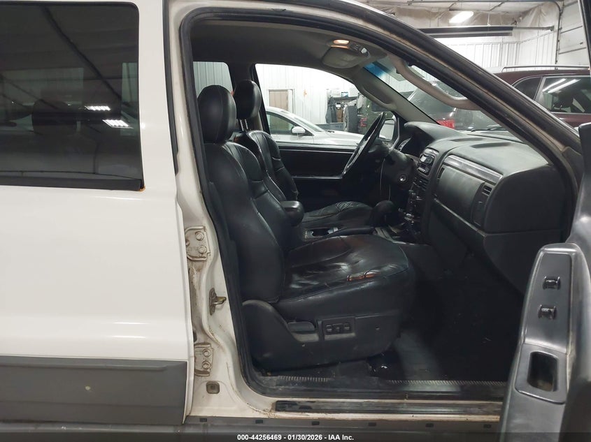 2002 Jeep Grand Cherokee Laredo